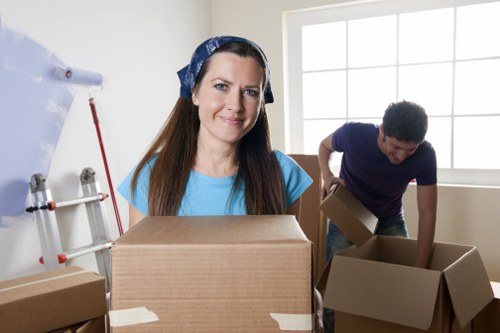 Removal van pricing example for a flat move in Hackney